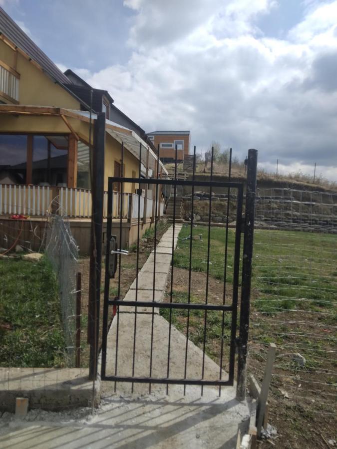 Tiny House Cluj With Jacuzzi Sinnicoara
